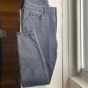 Mother The Looker Ankle Jeans in a black wash